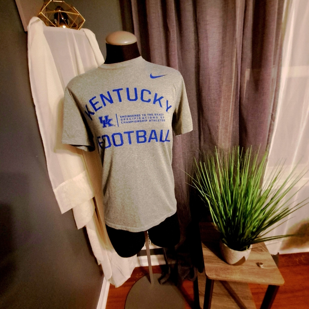 Nike  University Of Kentucky T-shirt